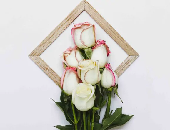 top-view-bouquet-roses (1)